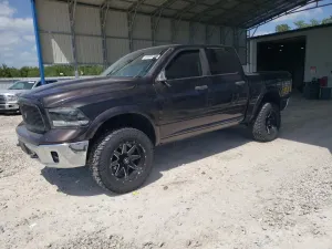 RAM 1500 SLT 5.7L 8 2016