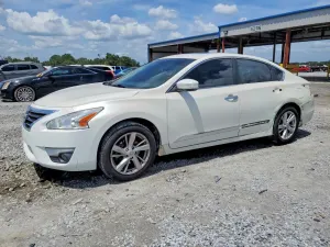 Nissan Altima 2.5L 4 2015