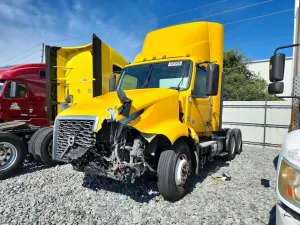 Volvo VN 12.8L 6 2022