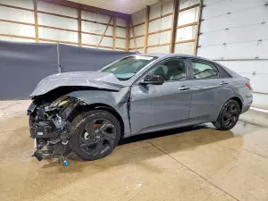 Hyundai Elantra 2.0L 4 2026
