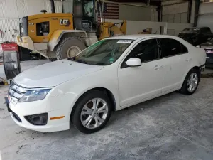 Ford Fusion SE 2.5L 4 2012