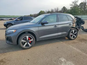 Audi Q5 2.0L 4 2024