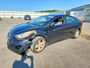 Hyundai Elantra 1.8L 4 2013