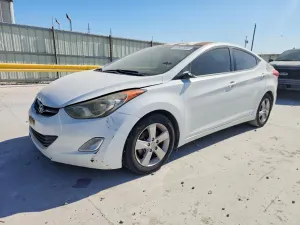 Hyundai Elantra 1.8L 4 2013
