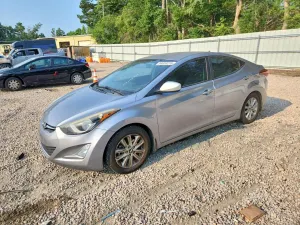 Hyundai Elantra 1.8L 4 2015