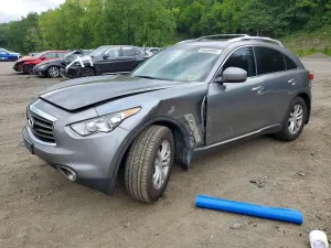 Infiniti FX 3.7L 6 2013