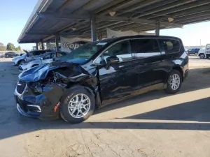 Chrysler Pacifica 3.6L 6 2025