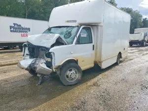 Chevrolet Express 6.6L 8 2022