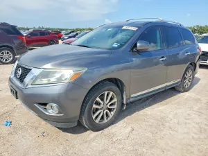 Nissan Pathfinder 3.5L 6 2015