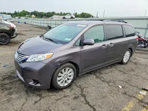 Toyota Sienna 3.5L 6 2011