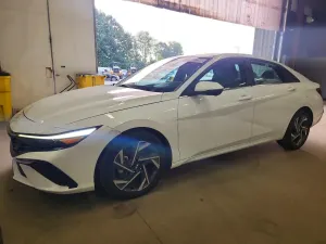 Hyundai Elantra 2.0L 4 2024