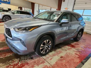 Toyota Highlander XLE 3.5L 6 2021