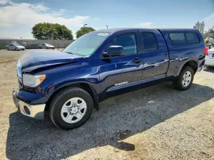 Toyota Tundra 4.6L 8 2013
