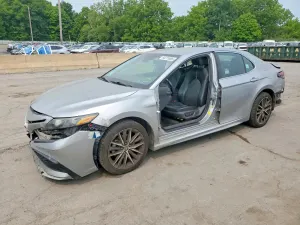 Toyota Camry 2.5L 4 2021