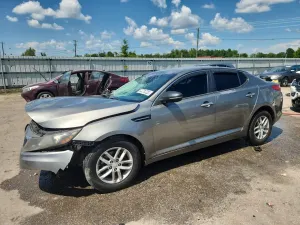 Kia Optima LX 2.4L 4 2012