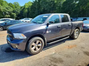 RAM 1500 5.7L 8 2015