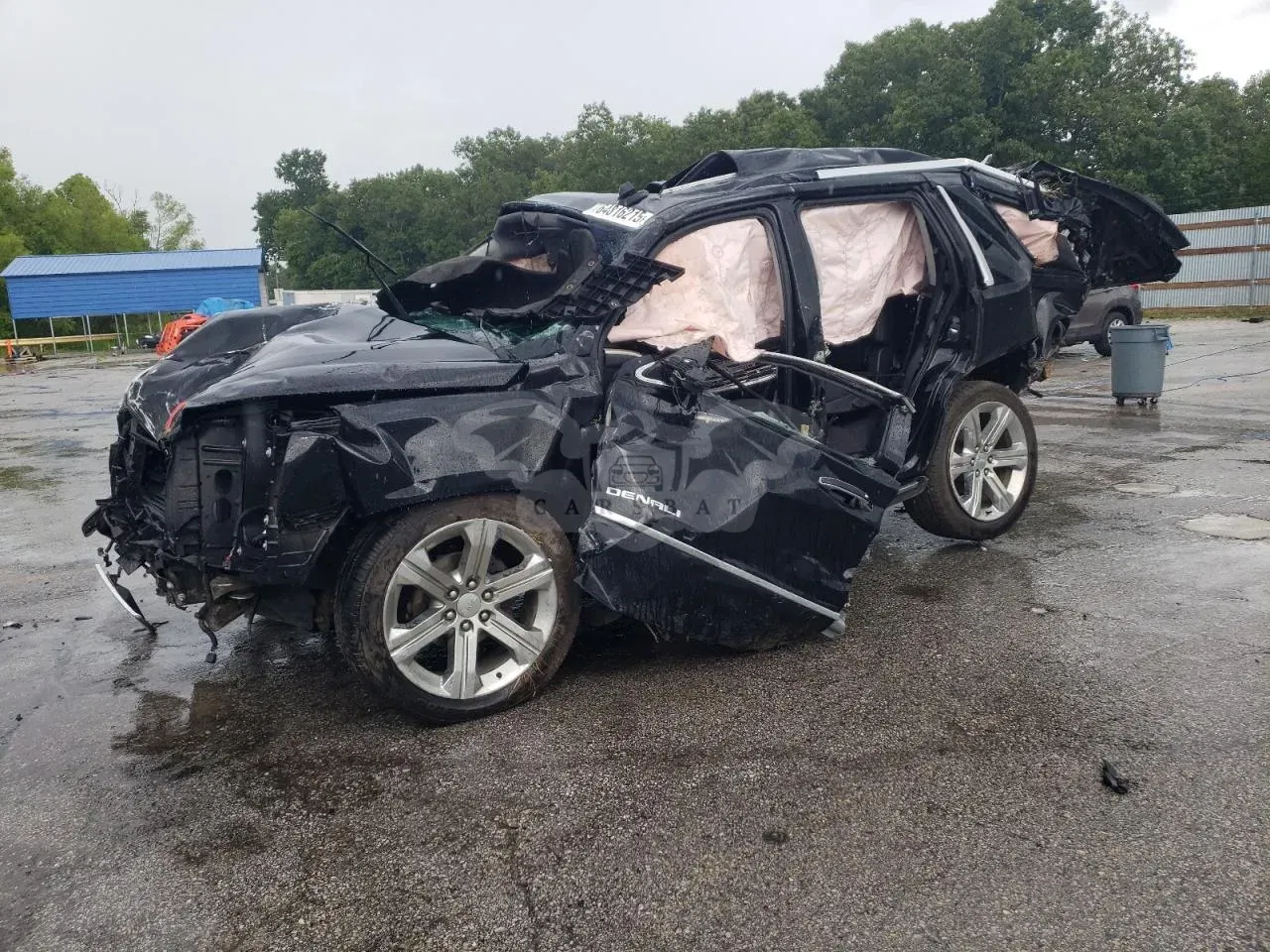GMC Yukon DENALI 6.2L 8 2019