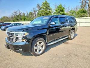 Chevrolet Suburban 5.3L 8 2015