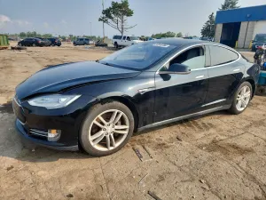 Tesla Model S 2013