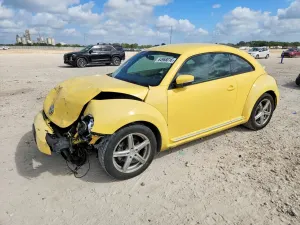 Volkswagen Beetle 2.5L 5 2012