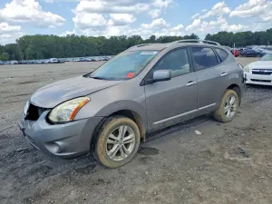 Nissan Rogue 2.5L 4 2012