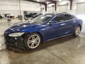 Tesla Model S 70D 2015