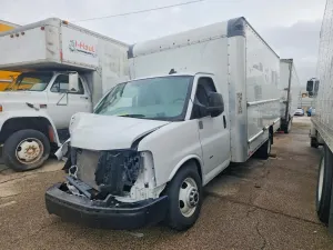 GMC Savana 6.6L 8 2022