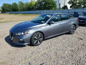 Nissan Altima 2.5L 4 2020