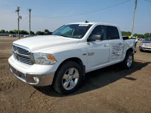 RAM 1500 SLT 5.7L 8 2016