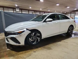 Hyundai Elantra 2.0L 4 2025