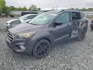 Ford Escape 2.0L 4 2017