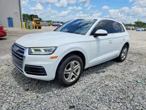 Audi Q5 2.0L 4 2018