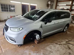 Chrysler Pacifica 3.6L 6 2026