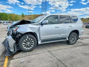 Lexus GX 4.6L 8 2015