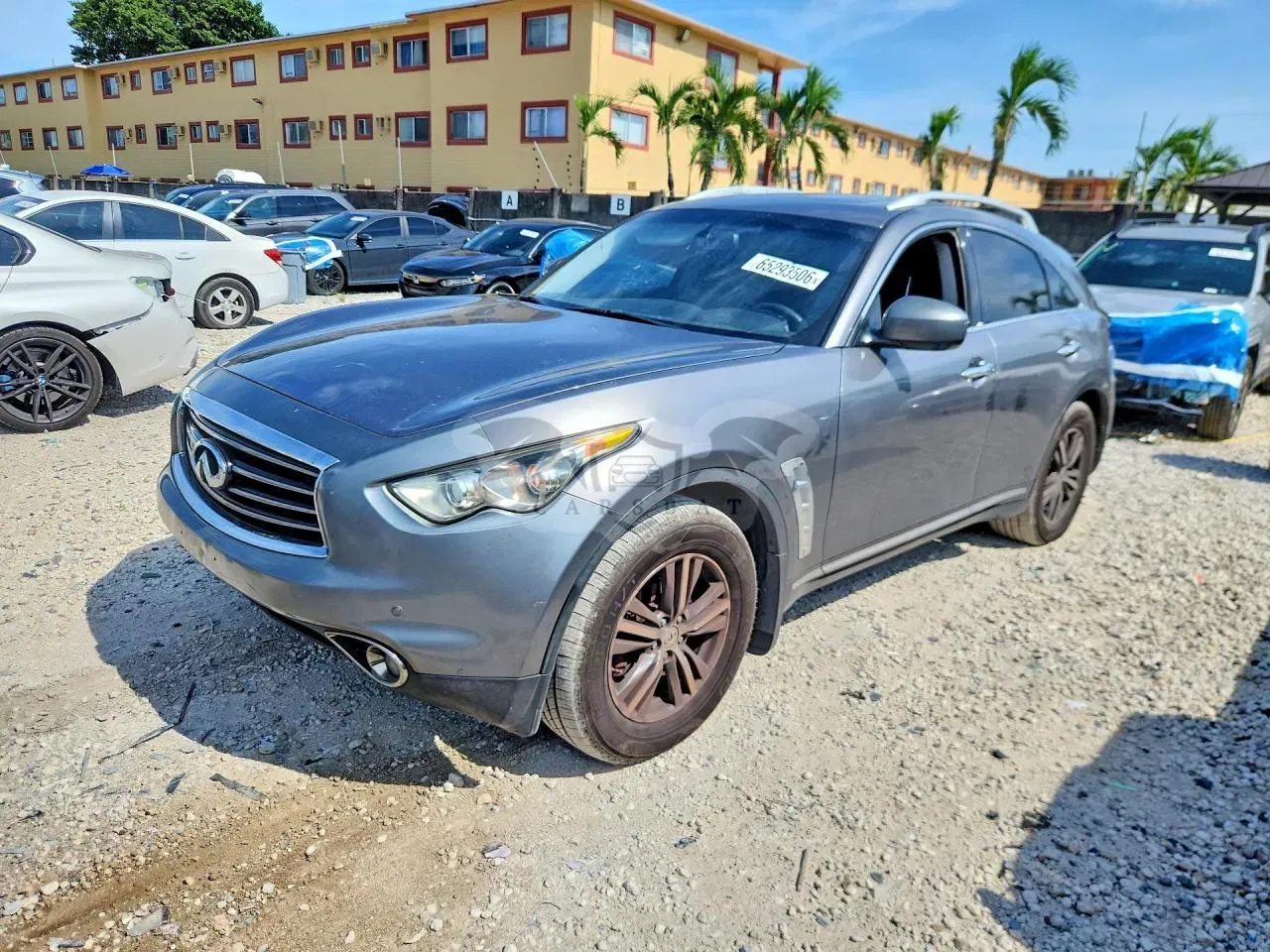 Infiniti FX 3.5L 6 2012