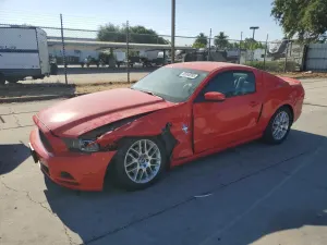 Ford Mustang 3.7L 6 2014