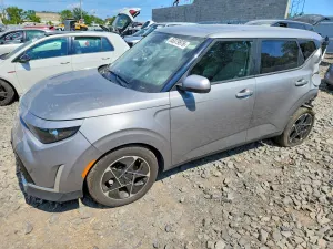 Kia Soul 2.0L 4 2025