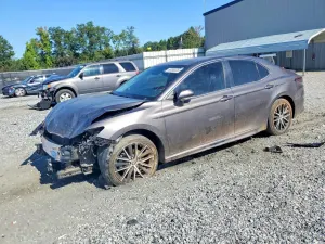 Toyota Camry 2.5L 4 2022