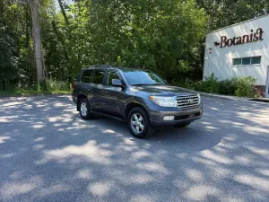 Toyota Land Cruiser 5.7L 8 2008