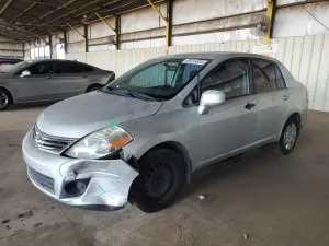 Nissan Versa S 1.8L 4 2010