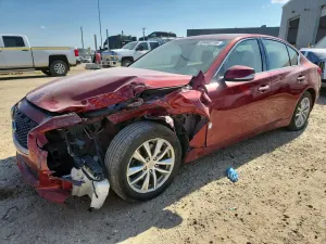 Infiniti Q50 3.7L 6 2014