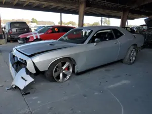 Dodge Challenger SRT-8 6.4L 8 2012