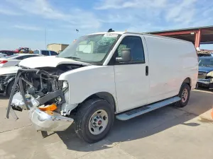 GMC Savana 4.3L 6 2025