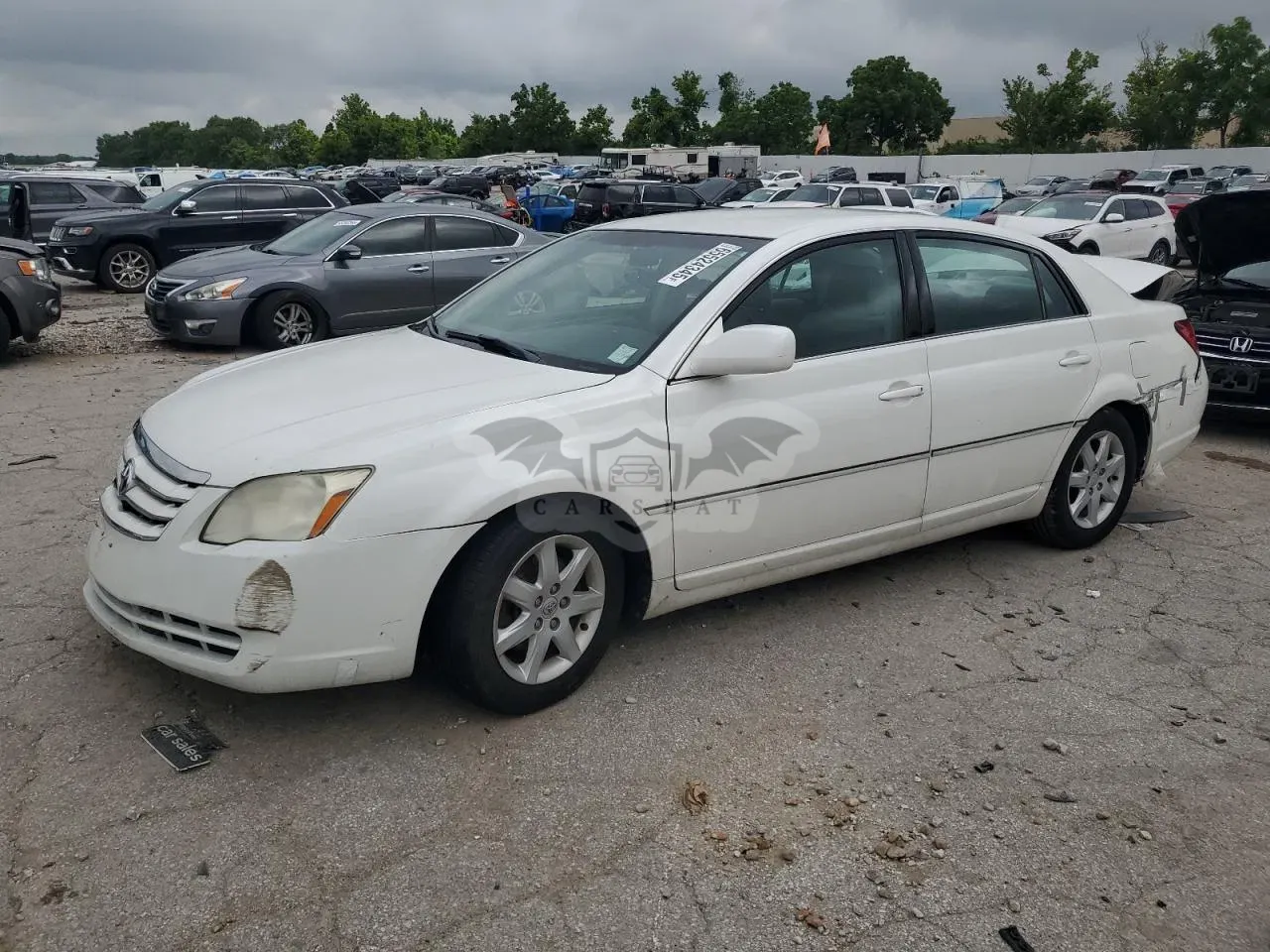 Toyota Avalon XL 3.5L 6 2005