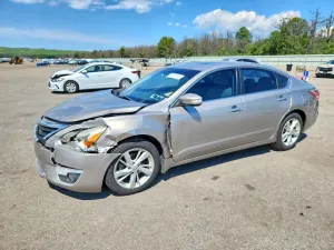 Nissan Altima 2.5L 4 2015