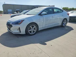 Hyundai Elantra 2.0L 4 2019