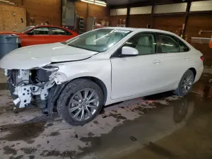 Toyota Camry LE 2.5L 4 2016