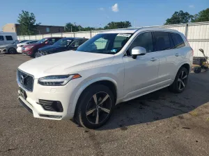 Volvo XC90 2.0L 4 2016