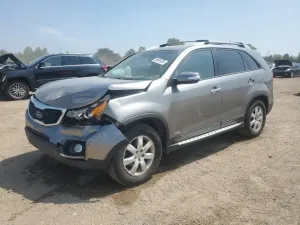 Kia Sorento LX 2.4L 4 2013