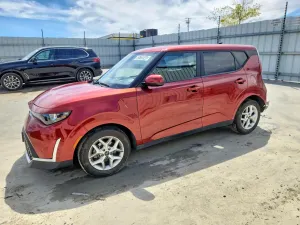 Kia Soul 2.0L 4 2023